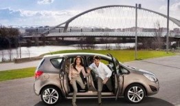 车之家最新爆料,全新车型即将亮相，性能与颜值双升级！”